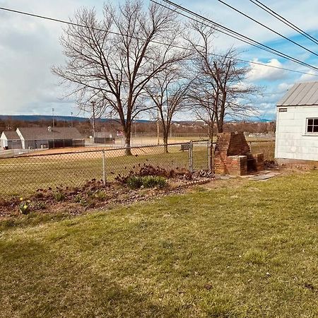 Hollida House Villa Martinsburg Exterior photo